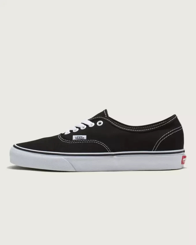 Authentischer breiter Schuh