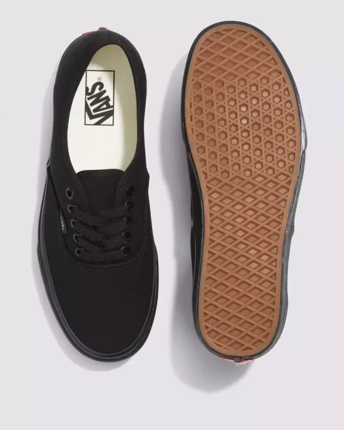 Authentischer breiter Schuh
