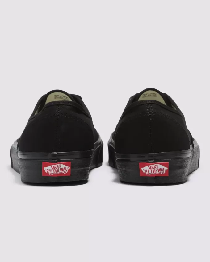 Authentischer breiter Schuh