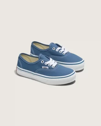 Authentischer Schuh für kleine Kinder