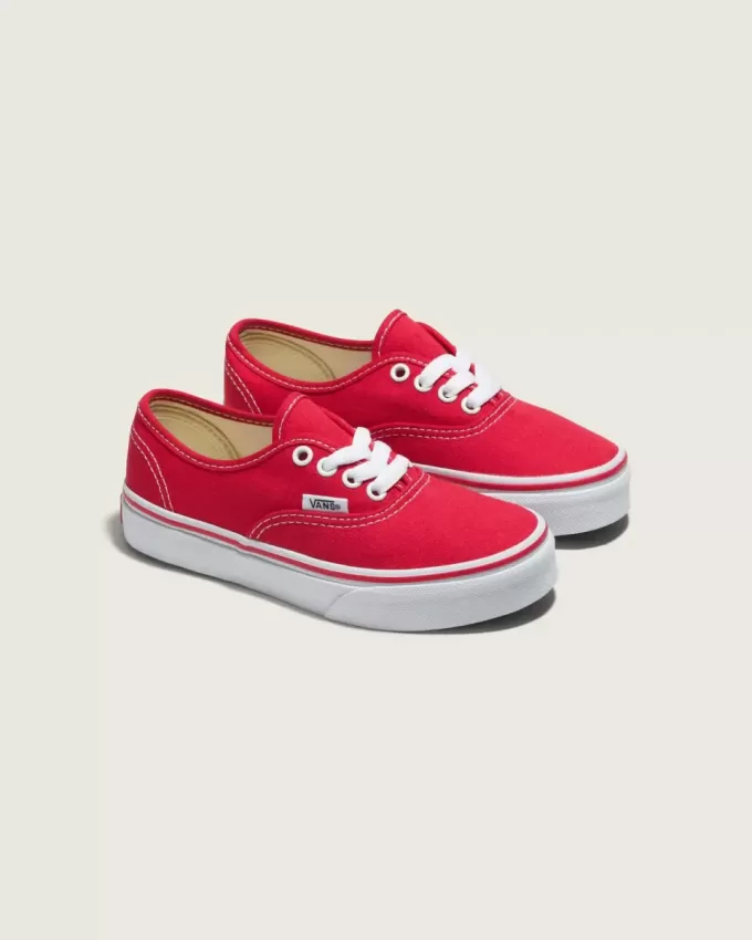 Authentischer Schuh für kleine Kinder