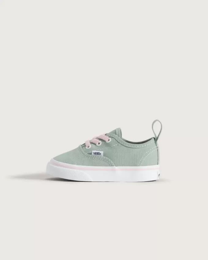 Authentischer Schuh für Kleinkinder