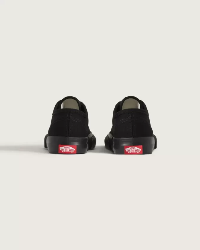 Authentischer Schuh für Kleinkinder