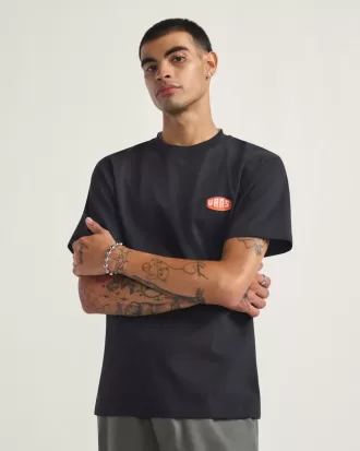 Erhabenes T-Shirt