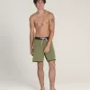 Everride 18“ Boardshorts mit Wellenkante