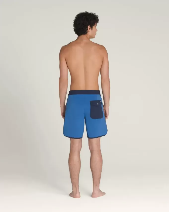 Everride 18“ Boardshorts mit Wellenkante