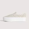 Klassischer Slip-On-Plateauschuh mit Schachbrettmuster