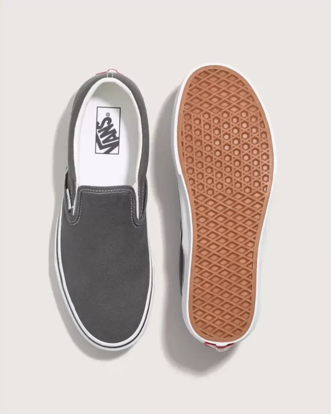 Klassischer Slip-On-Schuh