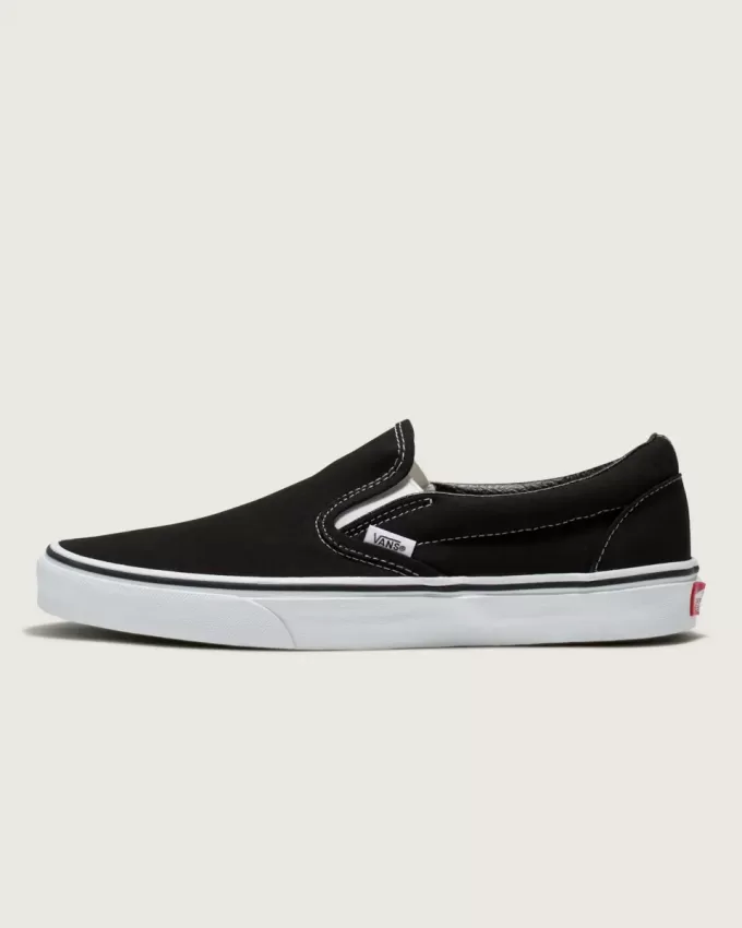 Klassischer Slip-On-Schuh mit breiter Sohle