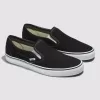 Klassischer Slip-On-Schuh mit breiter Sohle