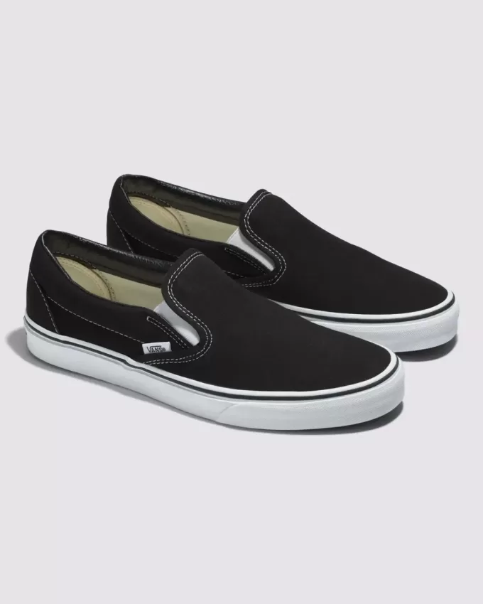 Klassischer Slip-On-Schuh mit breiter Sohle