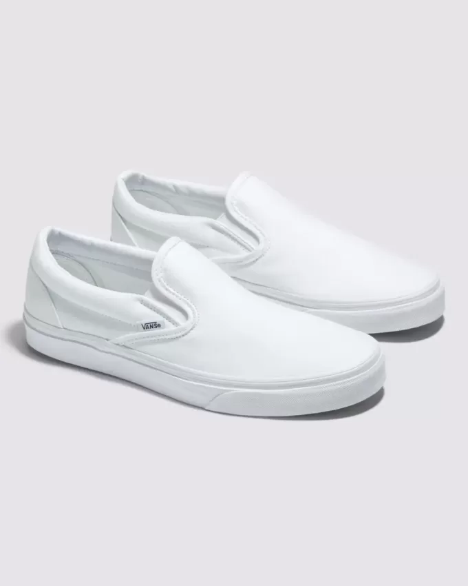 Klassischer Slip-On-Schuh mit breiter Sohle