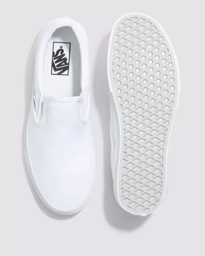 Klassischer Slip-On-Schuh mit breiter Sohle