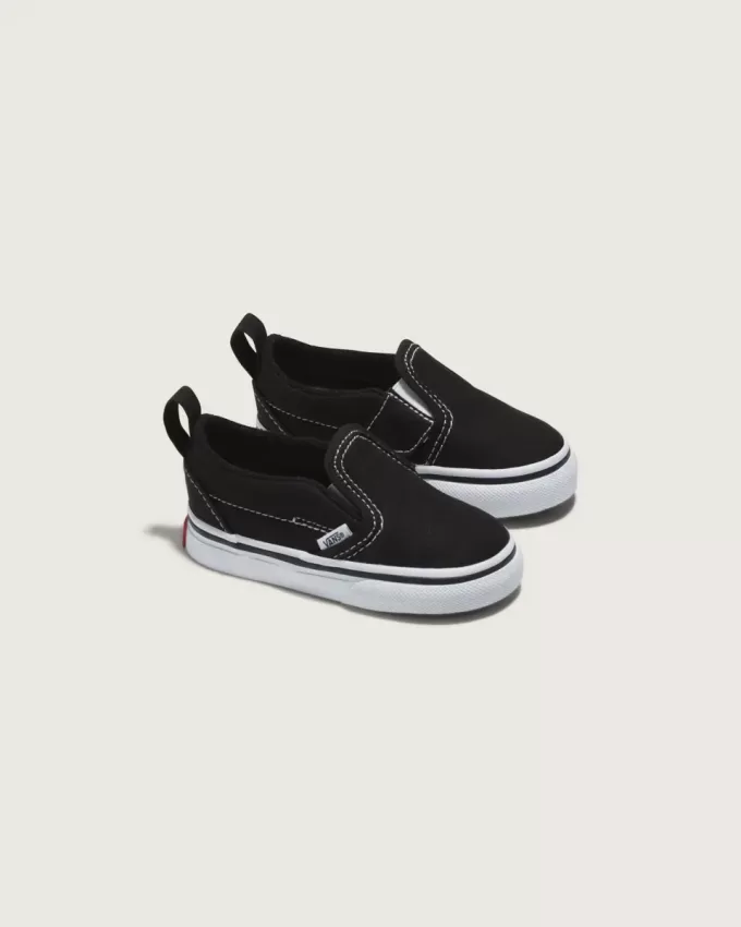 Klassischer Slip-On-V-Schuh für Kleinkinder