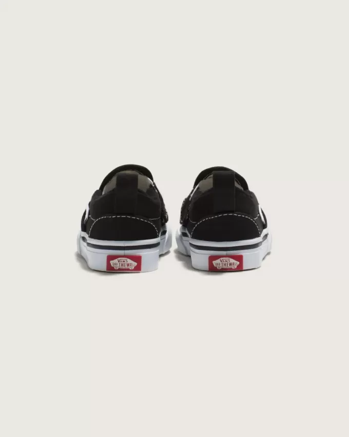 Klassischer Slip-On-V-Schuh für Kleinkinder