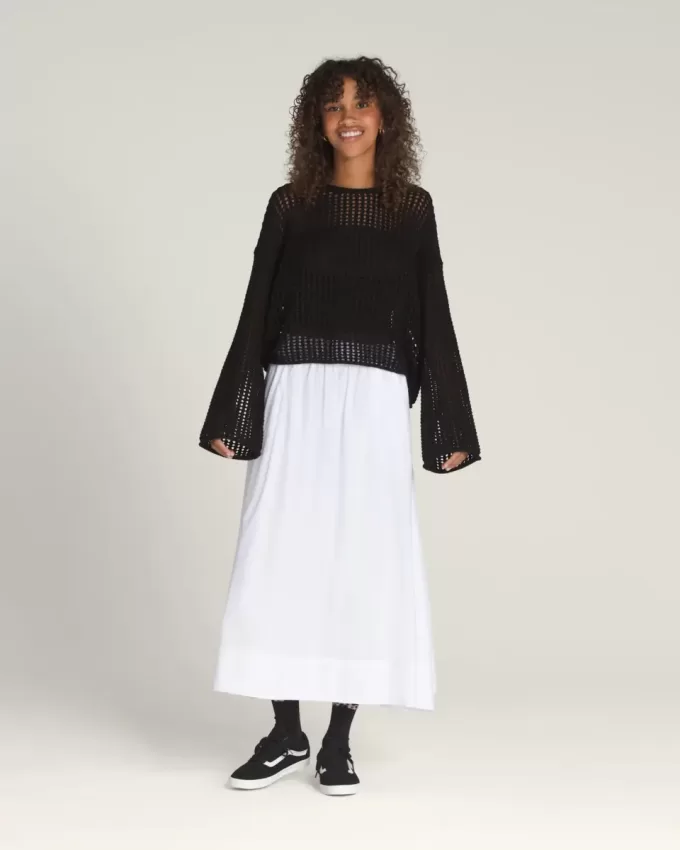 Mila – Kurzer Rundhalspullover mit offenem Strickmuster