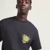 T-Shirt mit verkratzten Platten